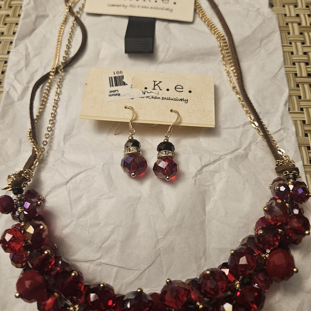Red and Gold Women's Jewelry Set